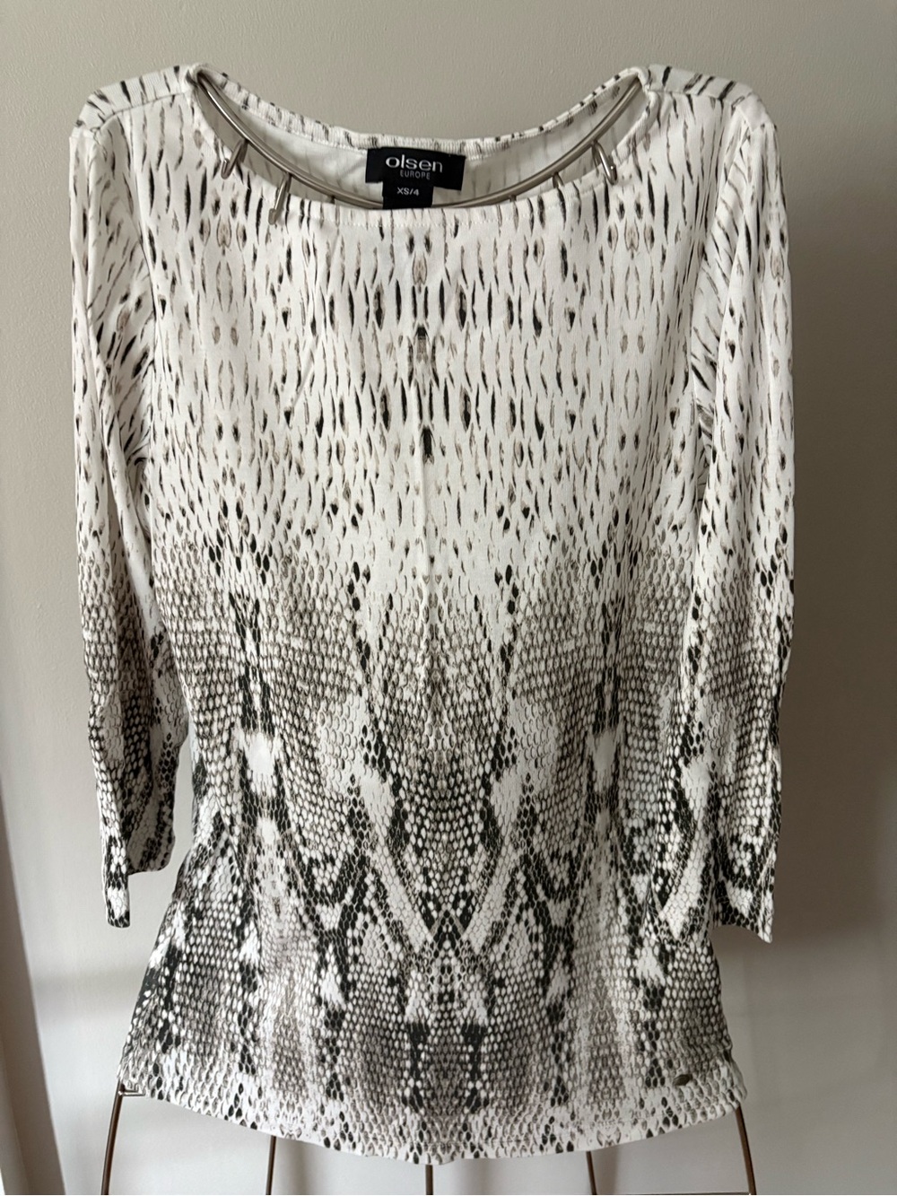 Olsen, cream and  Black Printed 3/4  Sleeve